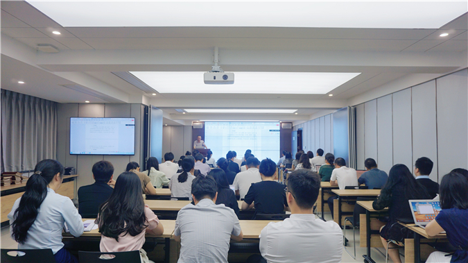 海南外经律师事务所召开律师执业行为突出问题专项整治活动动员部署大会
