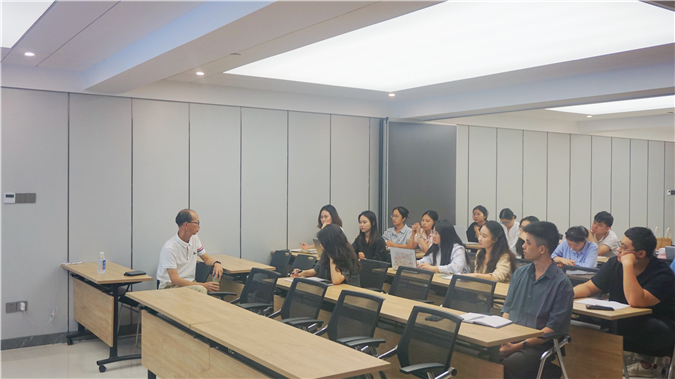 海南外经律师事务所举办2025级实习律师专题培训会 聚焦交通事故纠纷实务精要